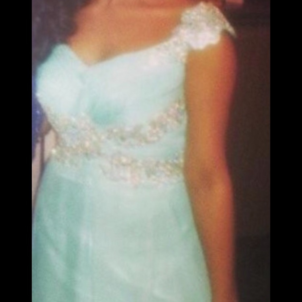 Baby blue mac duggal prom dress size 2